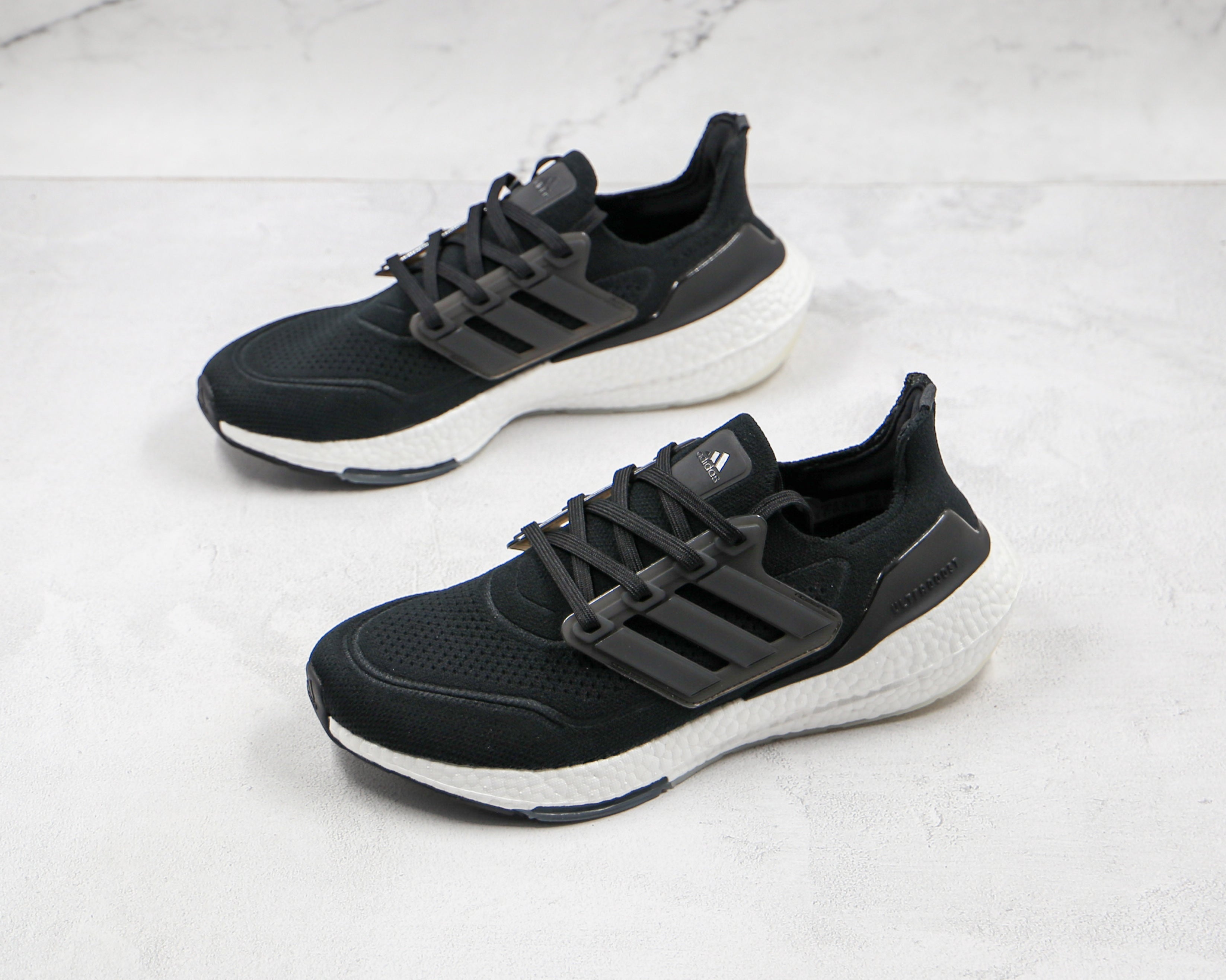Ultraboost 21 Black White