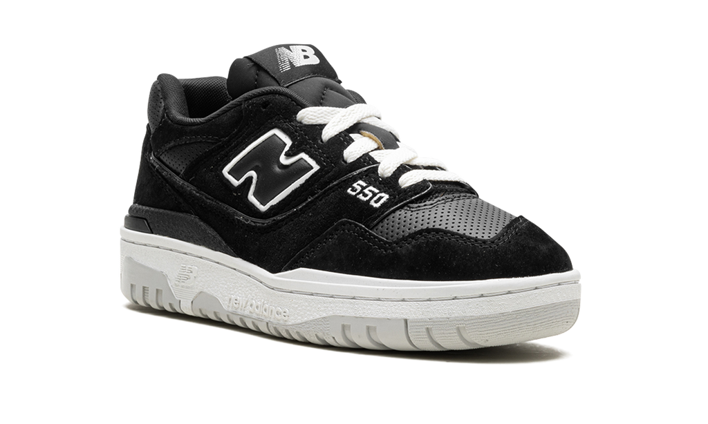 Court 550 Black Suede Classic