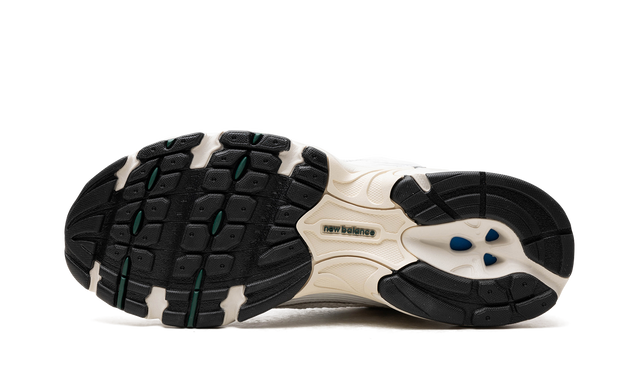 Runner 530 Sea Salt Marsh Green