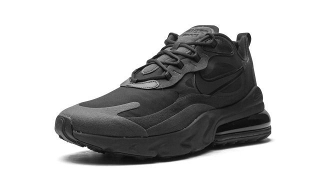 Runner Max 270 React Triple Black