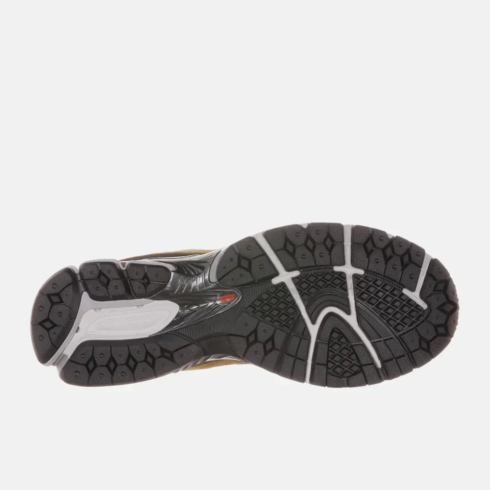 Tech 2002 Woodland Black Cement