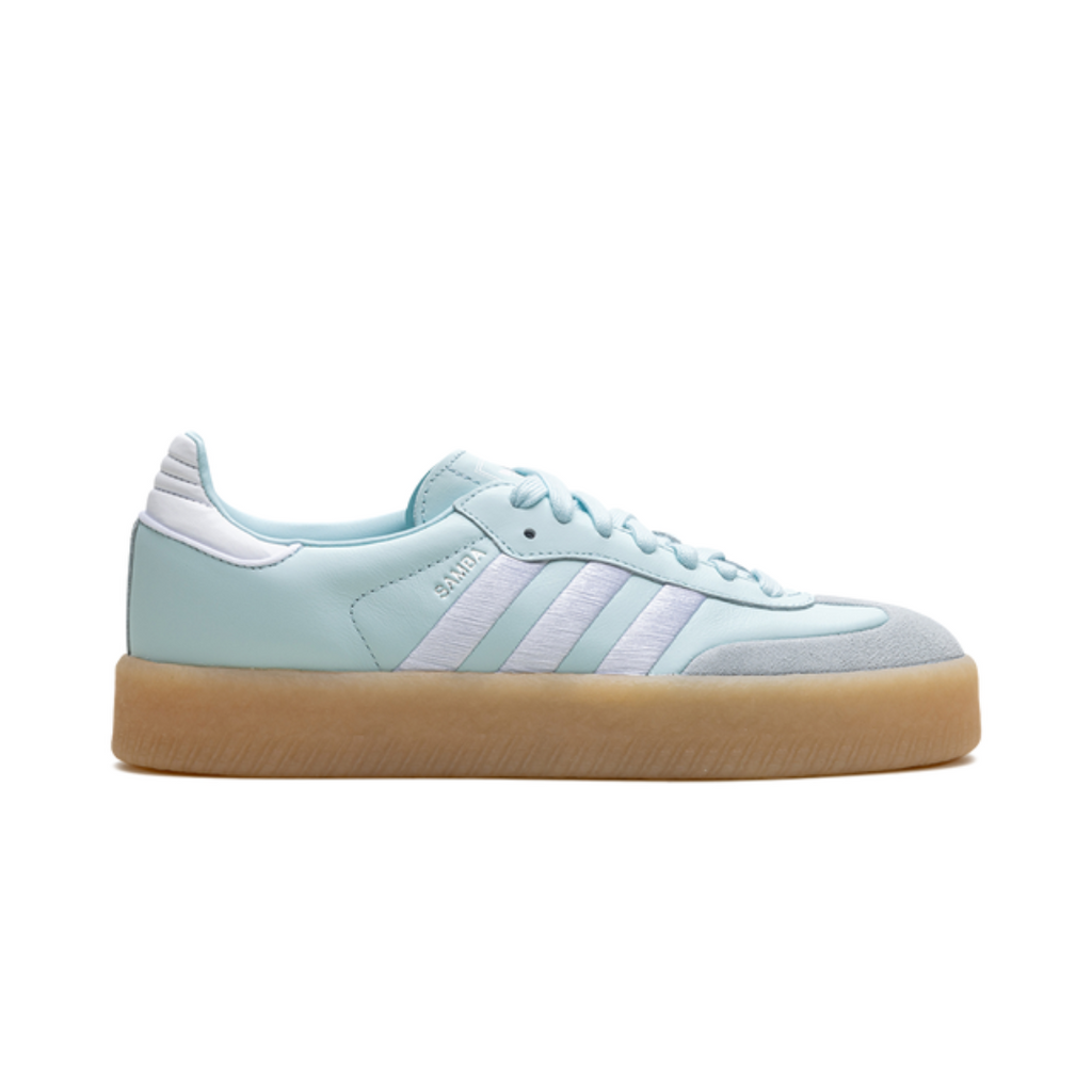 Sambae Almost Blue Silver Metallic Gum
