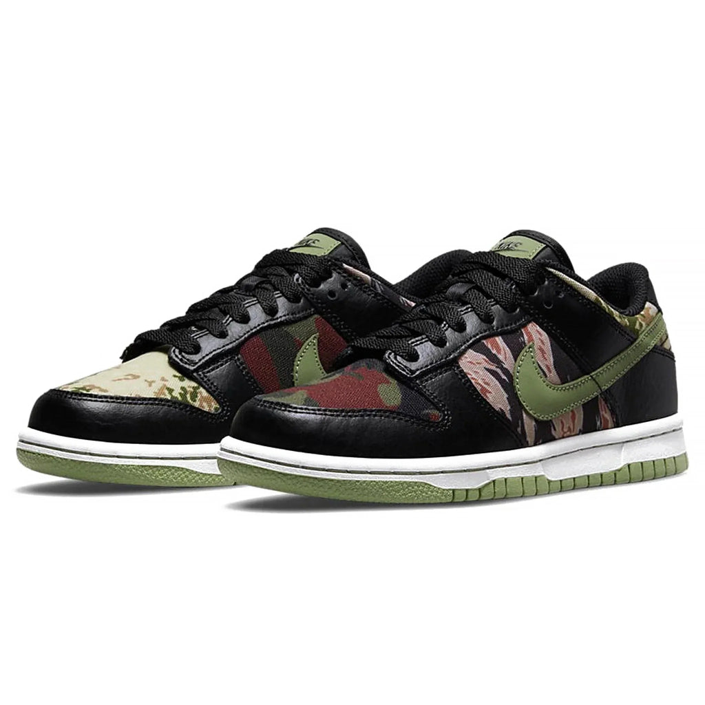 Court Low SE Sail Crazy-Camo (Left UK 7.5, Right UK 6.5)