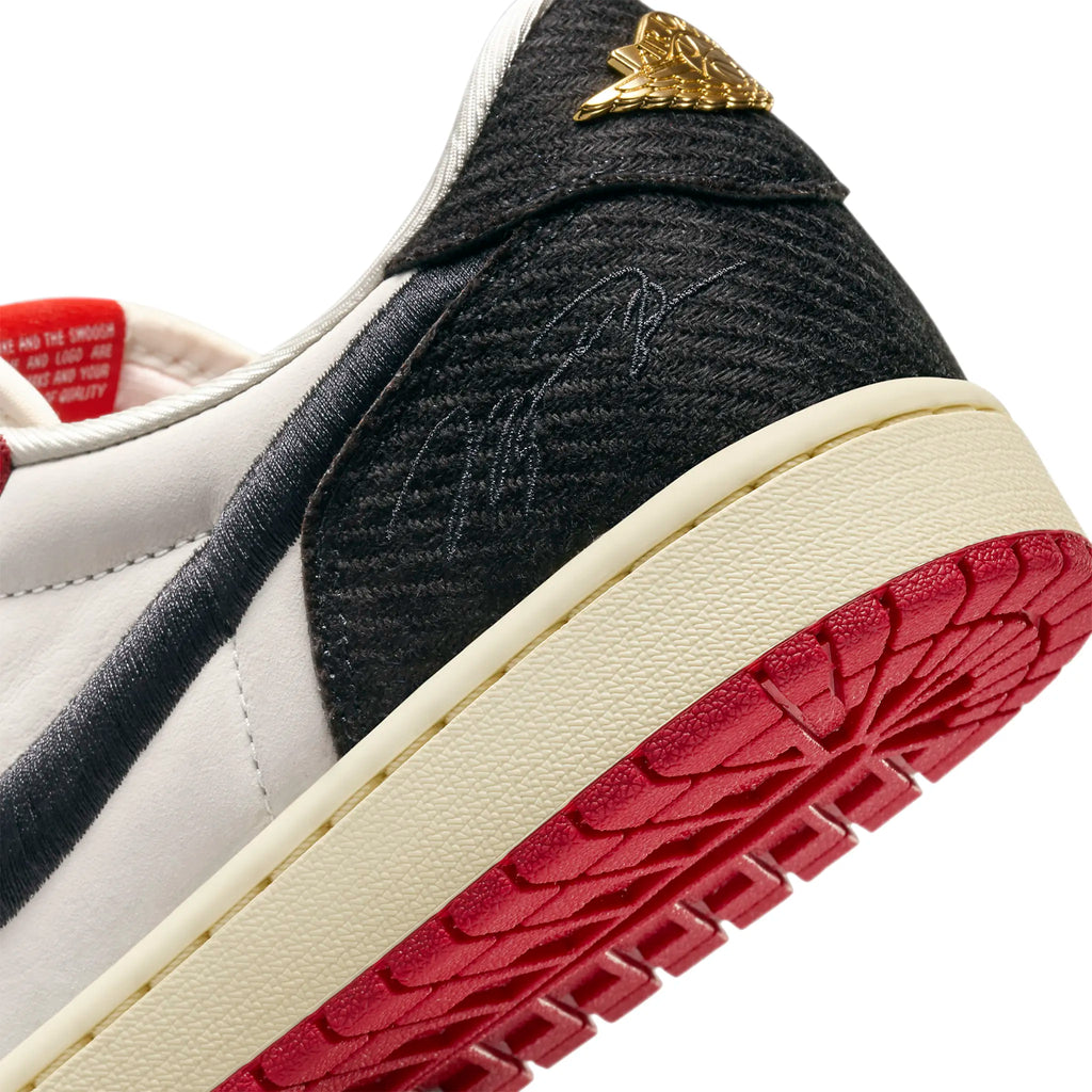 Trophy Room X Retro 1 Retro Low OG SP Rookie Card Away