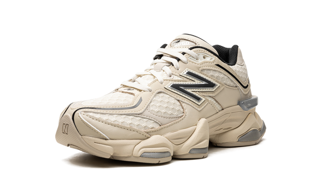Tech 9060 Turtledove Black Silver Metallic