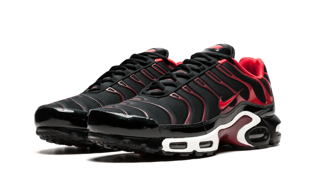 Runner Max Plus Black and Red