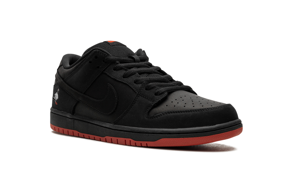 Skate Court Low Black Pigeon