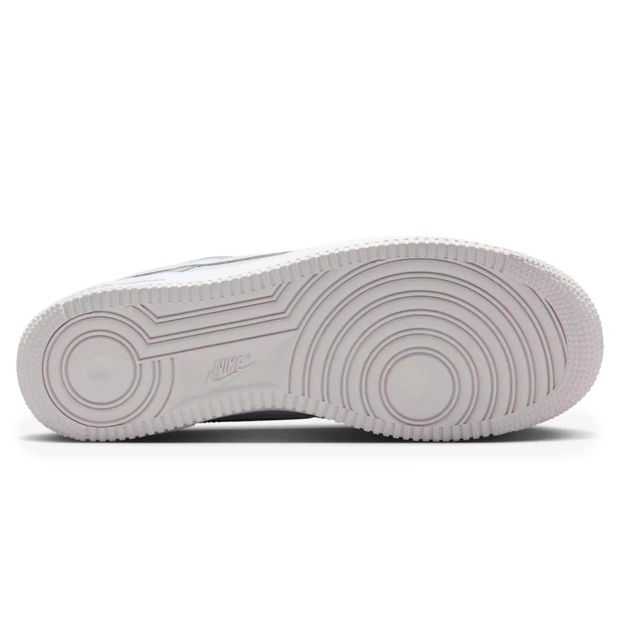 Classic Court 1 Low'07 LV8 Wolf Grey Patent