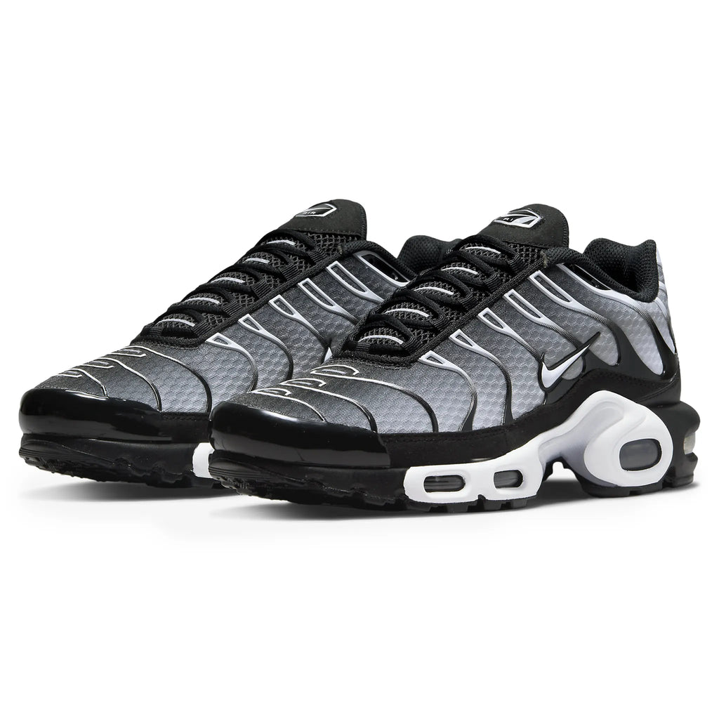 TN Runner Max Plus Black Metallic Silver