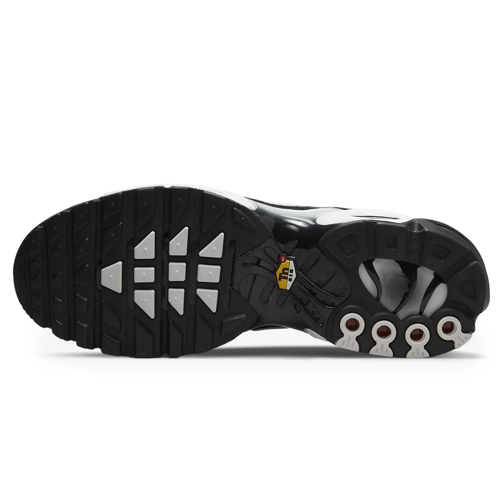 TN Runner Max Plus Black Metallic Silver