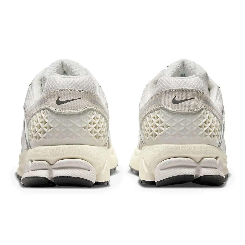 Air Zoom Cushion Runner 5 Platinum Tint