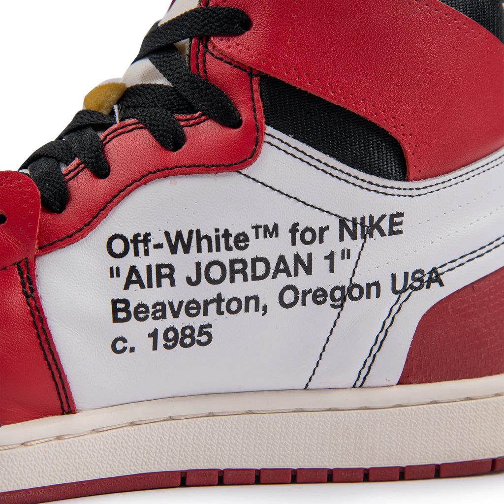 Preloved - Retro 1 x 1 Retro High OG Chicago